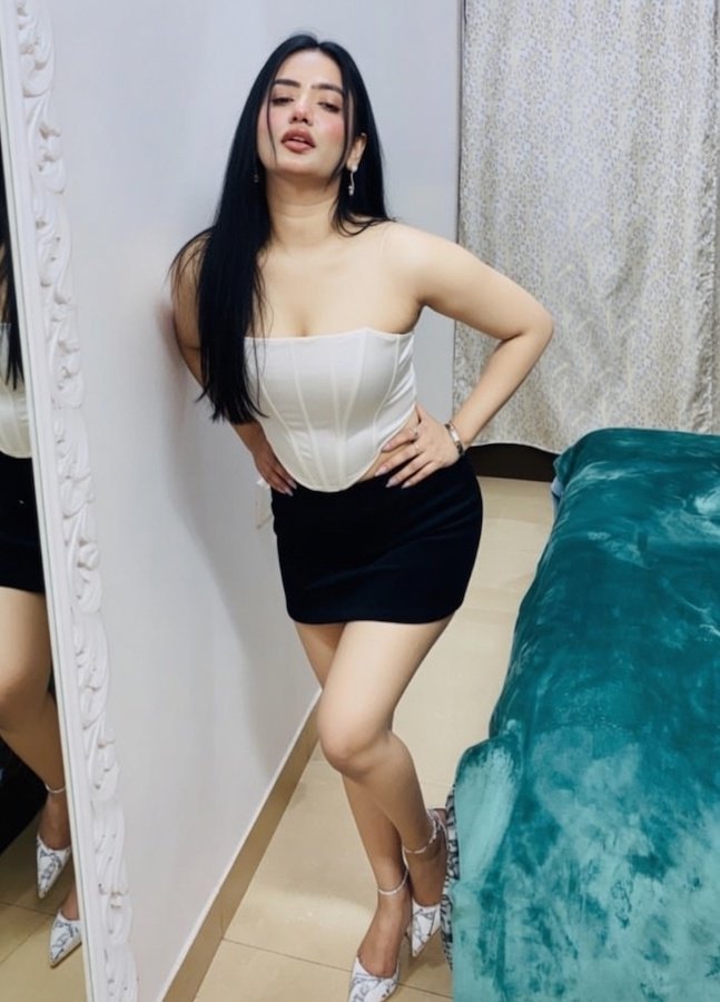 North Indian Fair Skinned Call Girl Ahmedabad, Gujarat